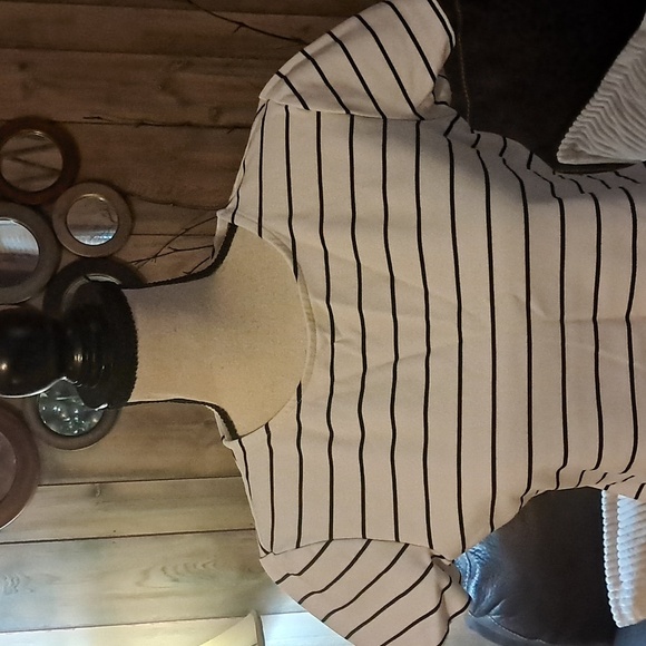 Adrienne Vittadini Black & White Striped Crew Neck Cropped Short Sleeve Top L - Picture 3 of 10